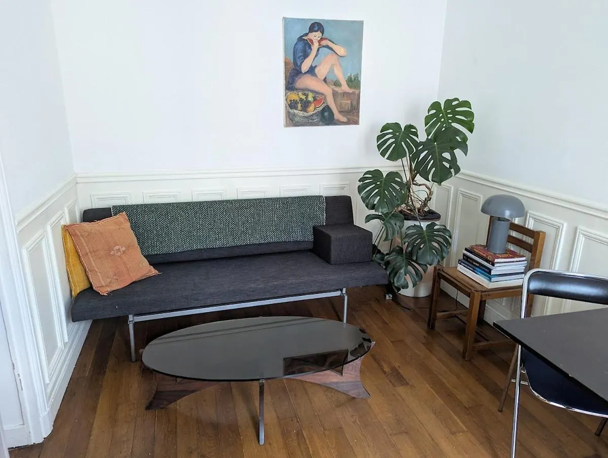 Charming Light Flat In Goncourt Lägenhet Paris